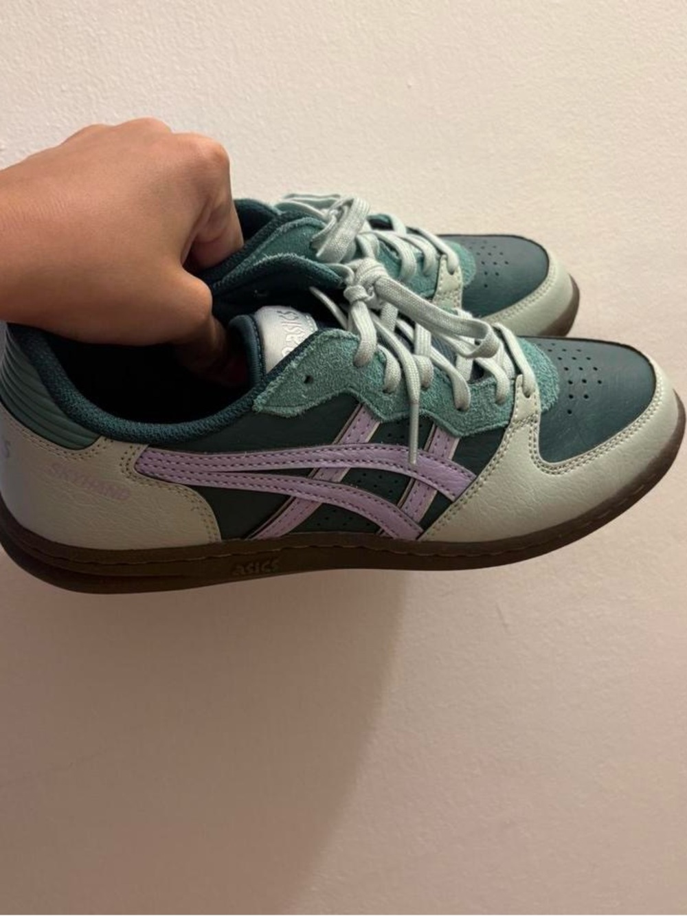 Asics Skyhand Low-Top Sneakers in Mint, Dark Green & Lavender Accents - Picture 3 of 5
